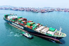 Port Container Trade