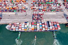 Port Container Trade