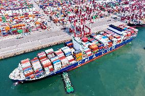Port Container Trade