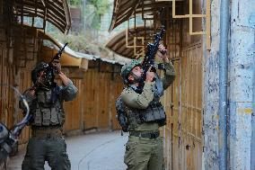 Settlers Storm The Old City Of Hebron