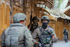 Settlers Storm The Old City Of Hebron