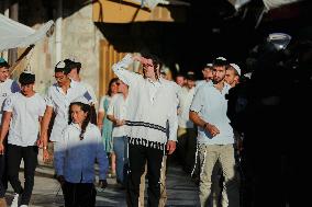 Settlers Storm The Old City Of Hebron