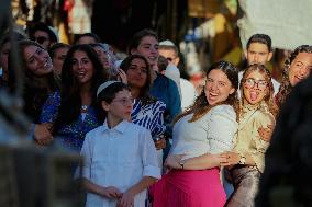 Settlers Storm The Old City Of Hebron