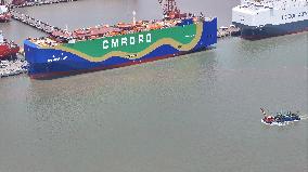 World First 9,300-vehicle Methanol Dual-fuel Powered Vehicle Roll-on/roll-off Ship