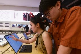 HUAWEI HarmonyOS MateBook Pro Computer