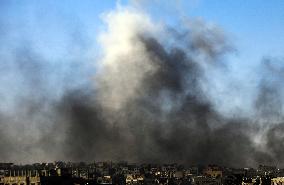 Airstrike Hits Jabalia Refugee Camp in Gaza