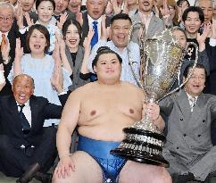 Summer Grand Sumo Tournament
