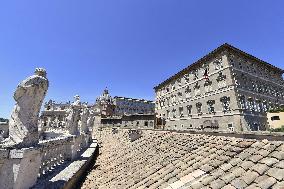 Pope Leo XIV Delivers His Blessing To The Faithful - Vatican
