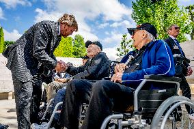 King Willem-Alexander At Memorial Day - Margraten
