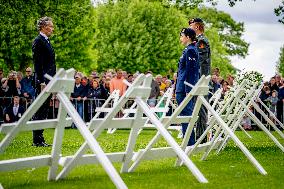 King Willem-Alexander At Memorial Day - Margraten