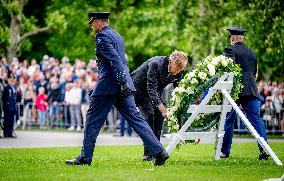 King Willem-Alexander At Memorial Day - Margraten