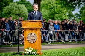 King Willem-Alexander At Memorial Day - Margraten