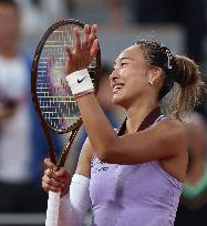 Roland Garros - Women s single - Qinwen vs Pavlyuchenkova