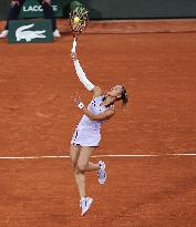 Roland Garros - Women s single - Qinwen vs Pavlyuchenkova