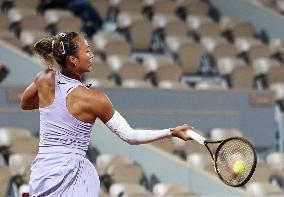 Roland Garros - Women s single - Qinwen vs Pavlyuchenkova