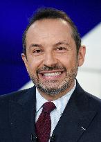 Sebastien Chenu On Dimanche En Politique - Paris