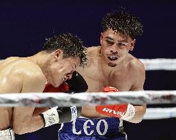 Boxing: IBF featherweight title match