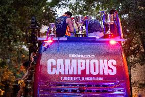 Barcelona F.C Fans Celebrate 28th Title