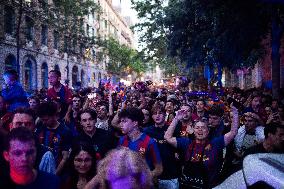 Barcelona F.C Fans Celebrate 28th Title