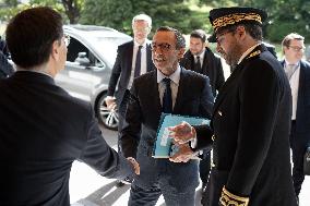 Bruno Retailleau reveals the outlines of his fight against Islamism - Nanterre AJ