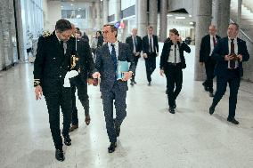 Bruno Retailleau reveals the outlines of his fight against Islamism - Nanterre AJ