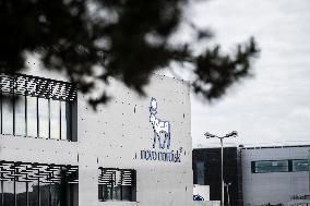 Ministerial Visit To Novo Nordisk Factory - Chartres