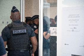 Piotr Pavlenski Arrested During the Trial of Mimi Marchand - Paris