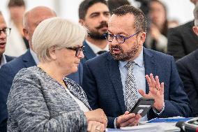 Ministerial Visit To Novo Nordisk Factory - Chartres