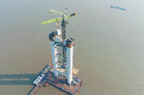 Zhangjinggao Yangtze River Bridge Construction