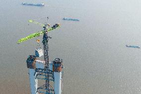 Zhangjinggao Yangtze River Bridge Construction