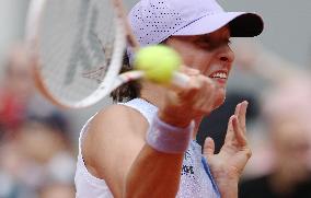 French Open - Women s Single - Iga Swiatek vs Rebecca Sramkov