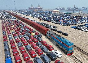 China Automobile Exports Maintain Growth Momentum