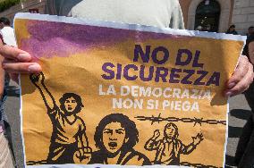 Violent Clashes at Security Bill Protest in Rome