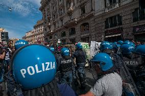 Violent Clashes at Security Bill Protest in Rome