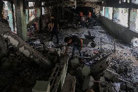 At Least 33 People Killed in Israeli Air Strike - Gaza