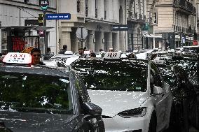 Taxi protest in Paris - FA