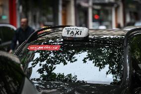 Taxi protest in Paris - FA