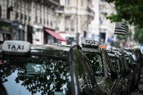Taxi protest in Paris - FA