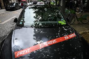Taxi protest in Paris - FA