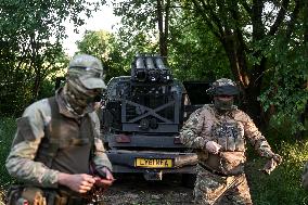 Artillery crew of Rifle Battalion special unit on a combat mission