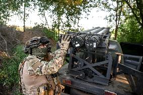 Artillery crew of Rifle Battalion special unit on a combat mission