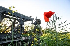 Artillery crew of Rifle Battalion special unit on a combat mission