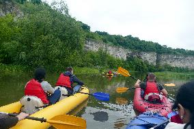 Rafting down Smotrych River in Khmelnytskyi region