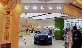 VOLVO