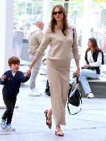 Pregnant Karlie Kloss And Her Son Out - NYC