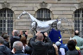 Mayor Jeanne Barseghian Inaugurates Zeus of Paris 2024 - Paris