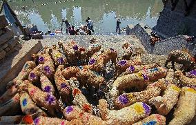 Kashmir Prepares For Eid Al Adha - India