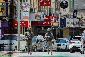 Israeli Forces Raid Financial Sites in Jenin - Palestine