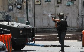 Clash During an Israeli Operation - West Bank