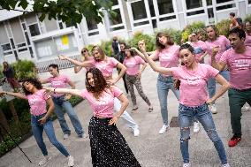 Denitsa Ikonomova dances with the Intimina brand - Paris AJ